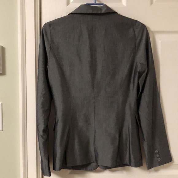 Blazer - Picture 3 of 3